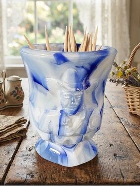 Boyd Glass Hopalong Cassidy 548/1000 Ltd Ed 1999 Fantasia Swril Toothpick Holder